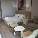 Hotel Qeparo Szálloda Qeparo
