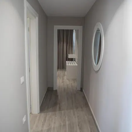 Hotel Qeparo Отель