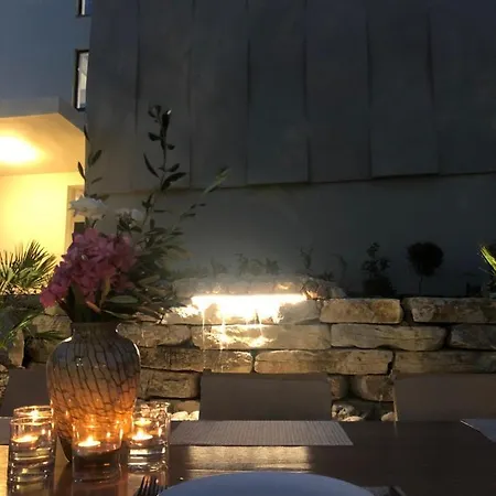 Hotel Qeparo Hotel *