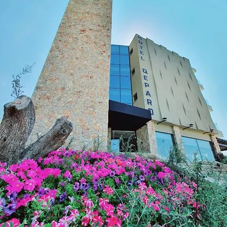 Hotel Qeparo *