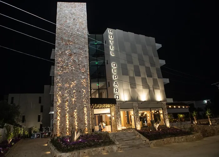 Hotel Qeparo ケパロ