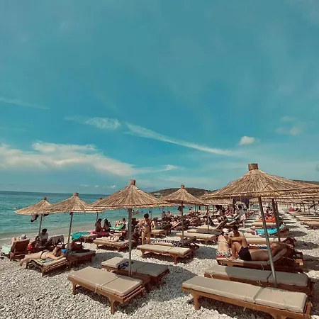 Szálloda Hotel Qeparo Qeparo