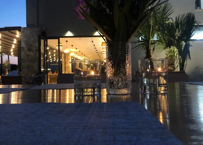 Otel Hotel Qeparo *