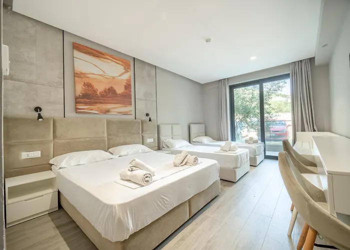 Hotel Qeparo * Qeparo